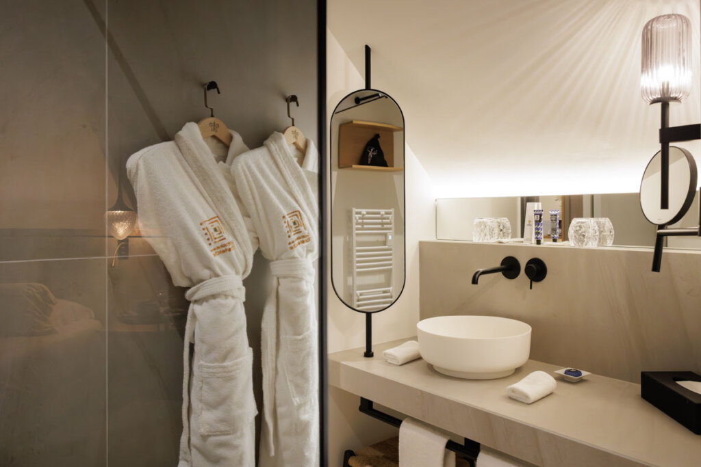 Domaine de la Bretesche, chambre par ID Plume, 17